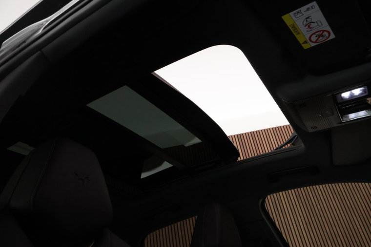 Vehicle Image 45