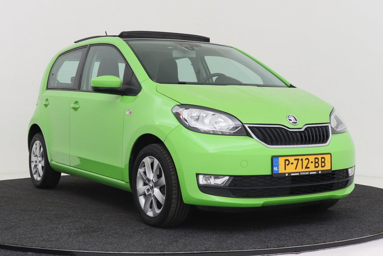 Vehicle Image 12