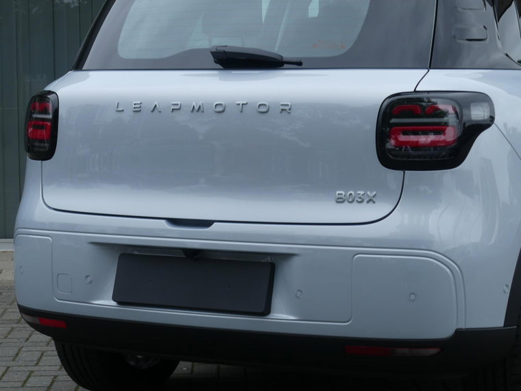 Vehicle Image 22