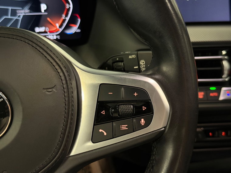 Vehicle Image 42
