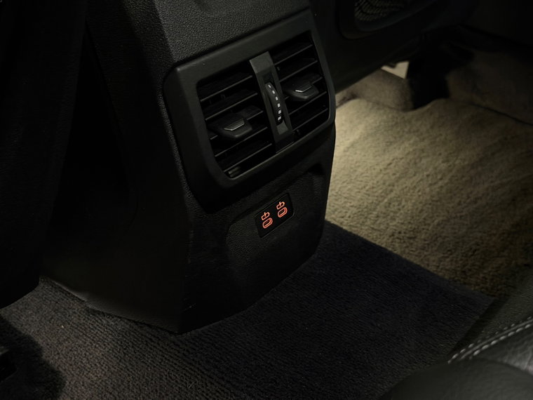 Vehicle Image 45