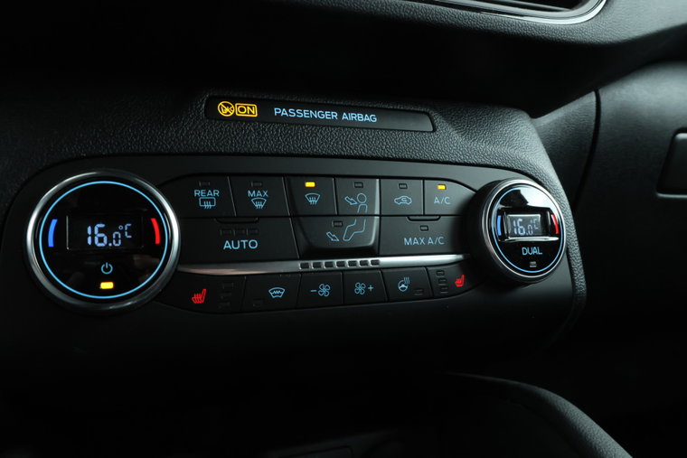 Vehicle Image 34