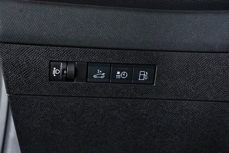 Vehicle Image 26