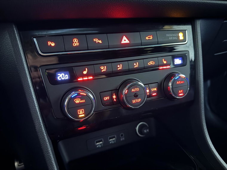 Vehicle Image 42