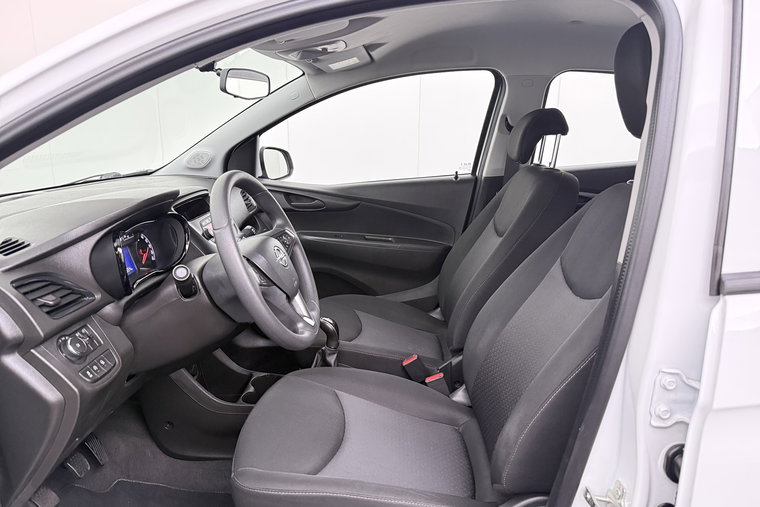 Vehicle Image 10