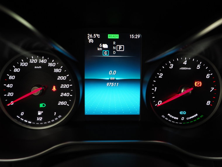 Vehicle Image 25