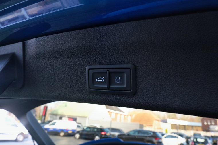 Vehicle Image 39