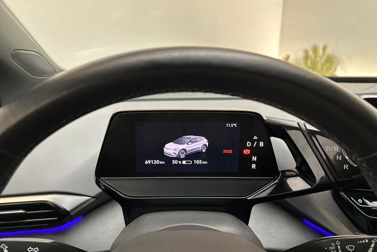 Vehicle Image 21