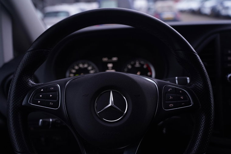 Vehicle Image 30