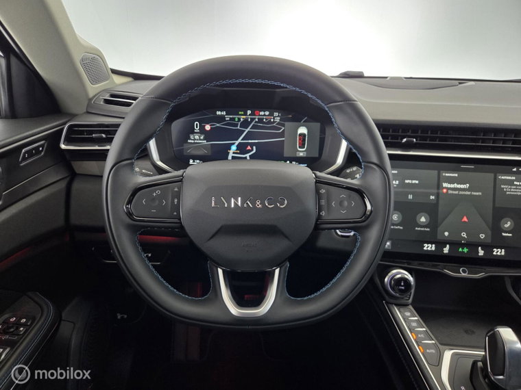 Vehicle Image 14
