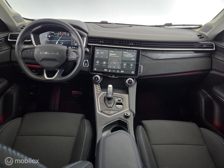 Vehicle Image 11