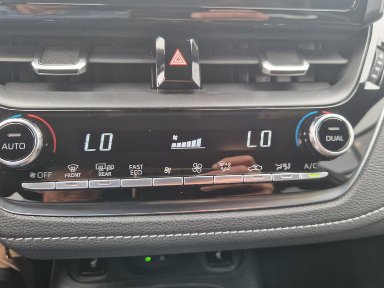 Vehicle Image 19