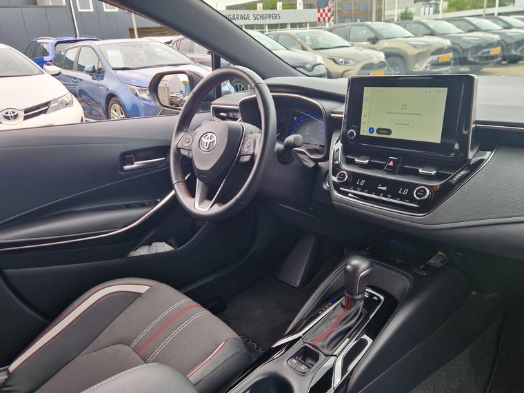 Vehicle Image 7