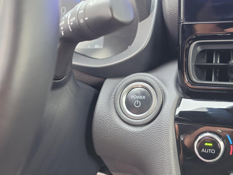 Vehicle Image 24