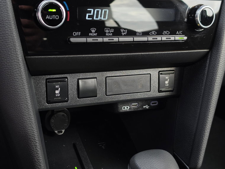 Vehicle Image 26