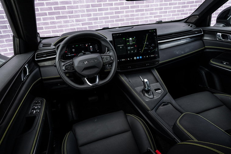 Vehicle Image 11