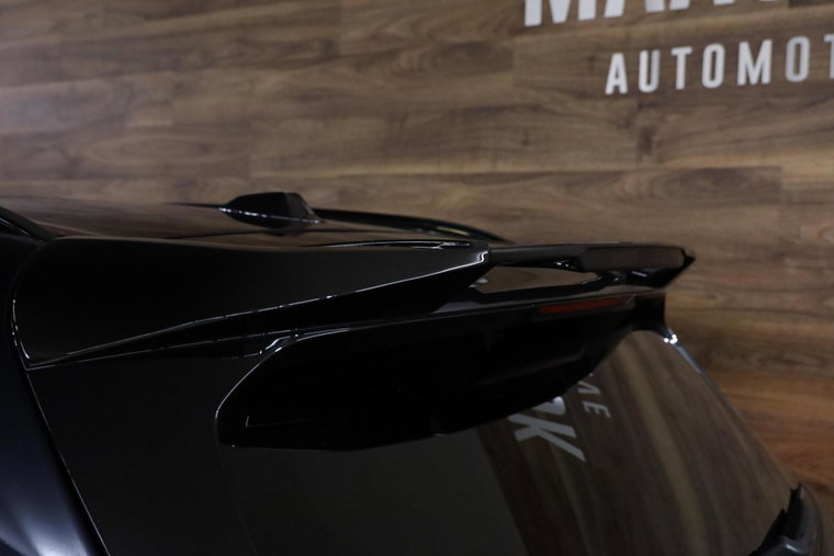 Vehicle Image 32