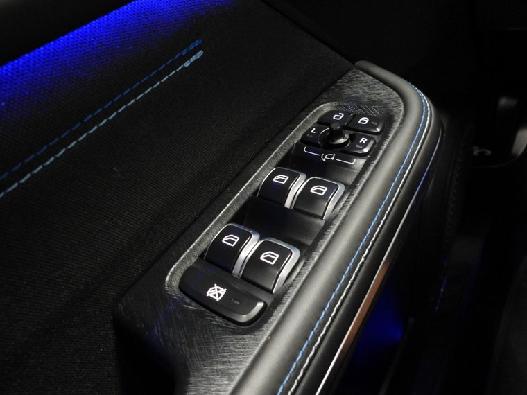 Vehicle Image 24