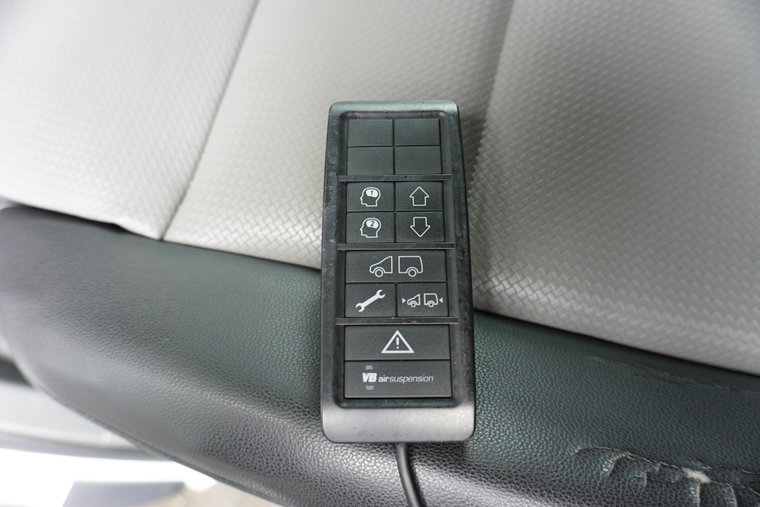 Vehicle Image 29