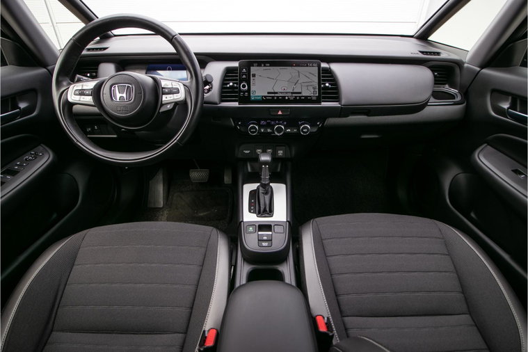 Vehicle Image 15