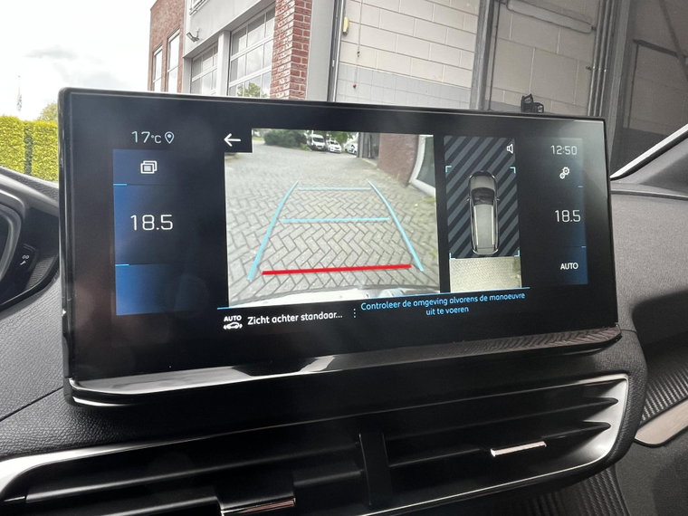 Vehicle Image 37
