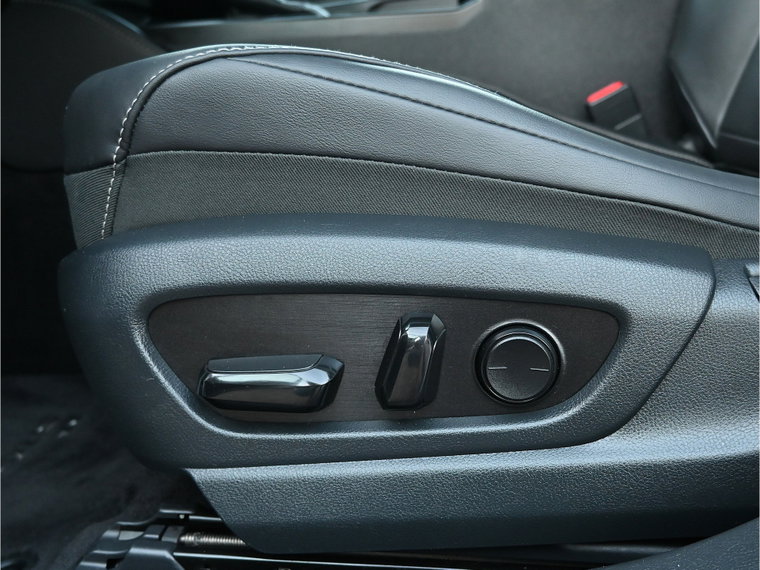 Vehicle Image 37