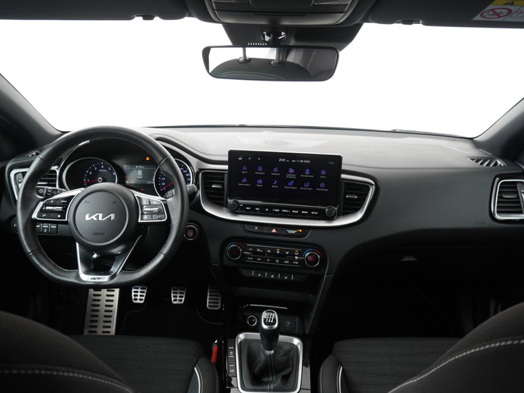 Vehicle Image 35