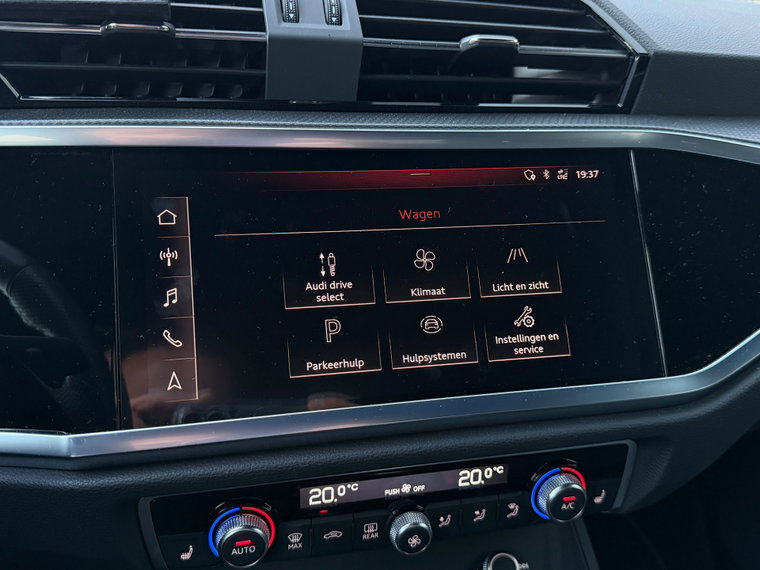 Vehicle Image 38
