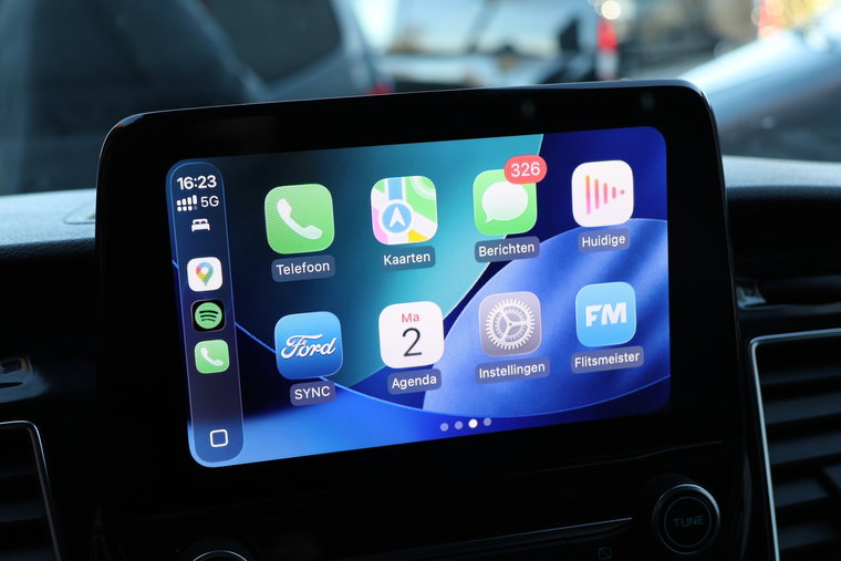 Vehicle Image 11