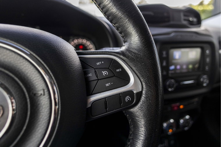 Vehicle Image 29
