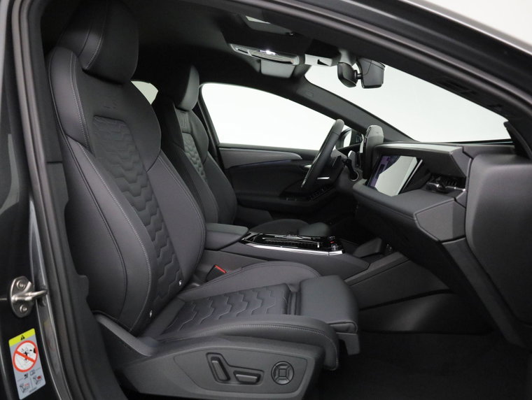 Vehicle Image 46