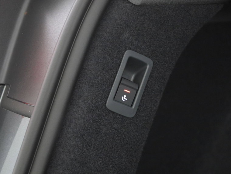 Vehicle Image 52