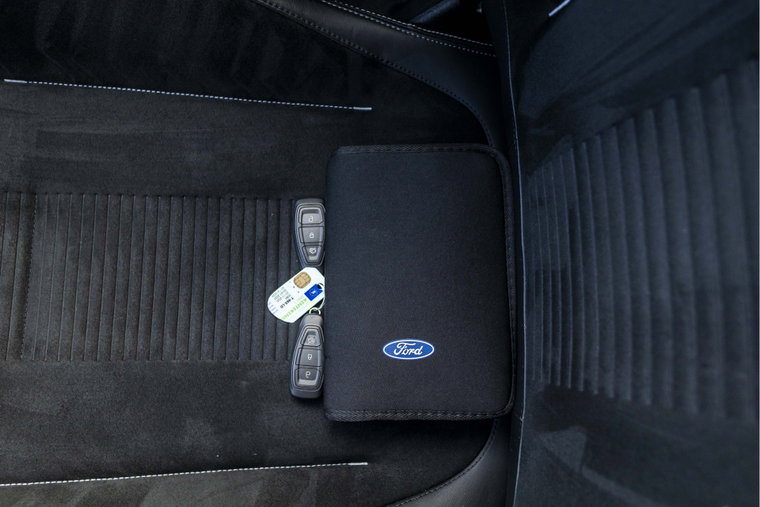 Vehicle Image 41