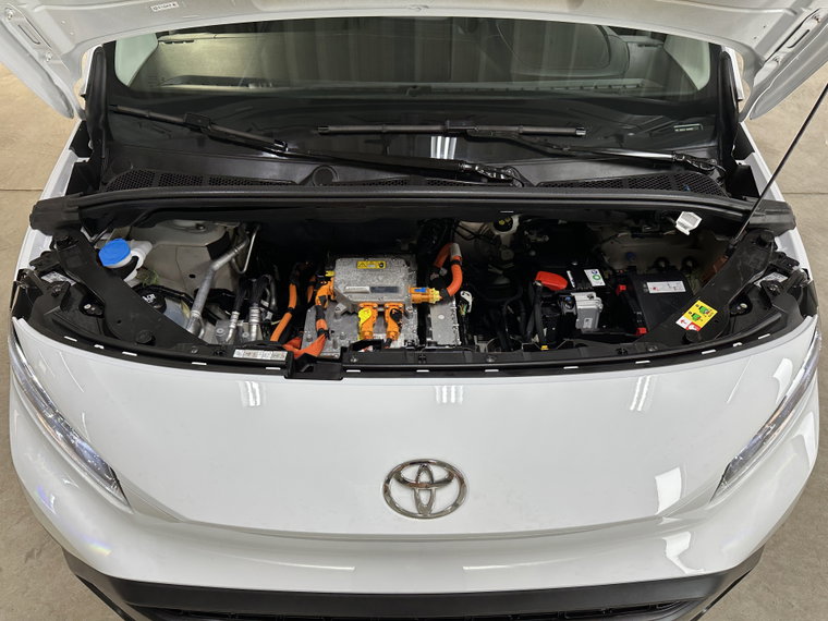 Vehicle Image 37