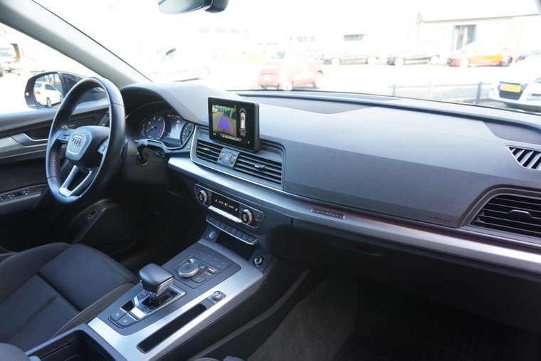 Vehicle Image 22