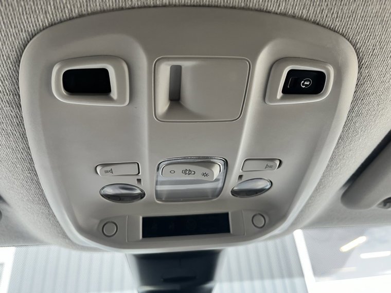 Vehicle Image 39