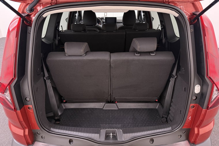 Vehicle Image 15