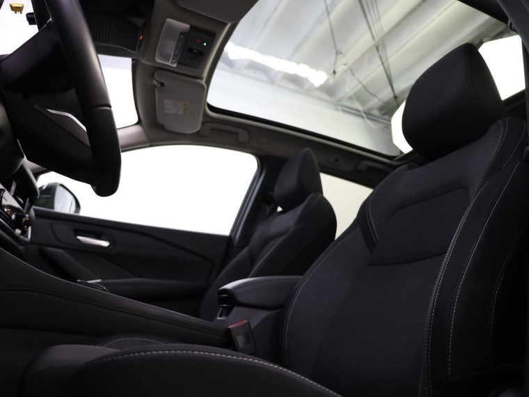 Vehicle Image 34