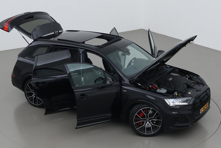 Vehicle Image 6