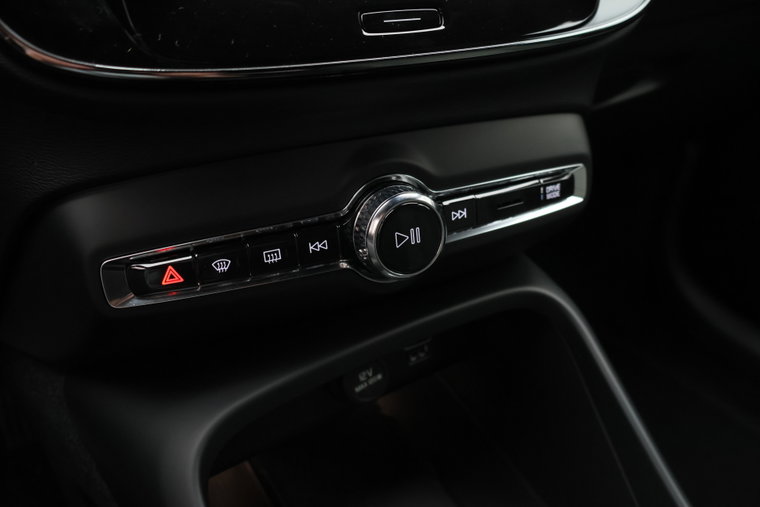Vehicle Image 41