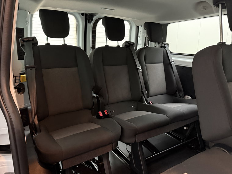 Vehicle Image 18