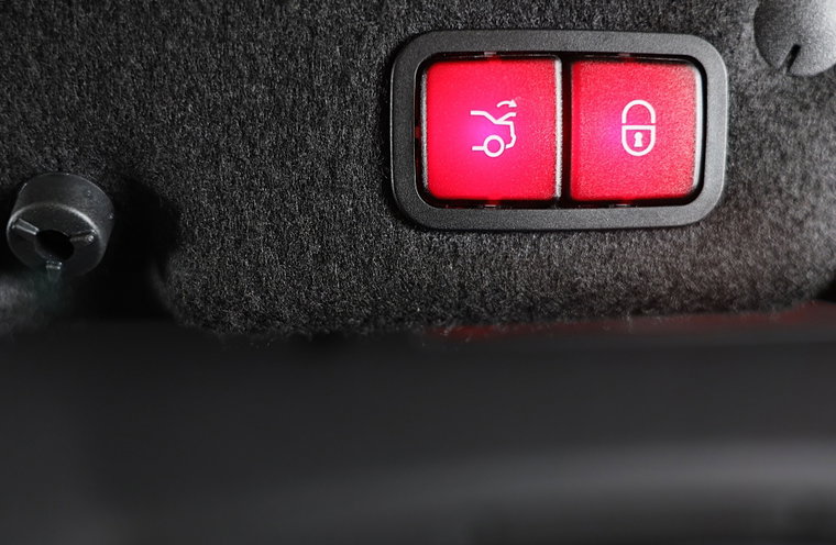 Vehicle Image 28