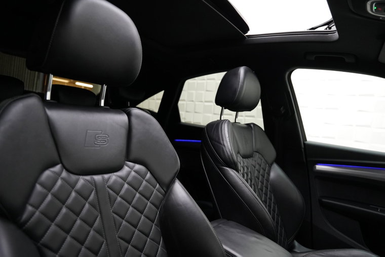 Vehicle Image 36