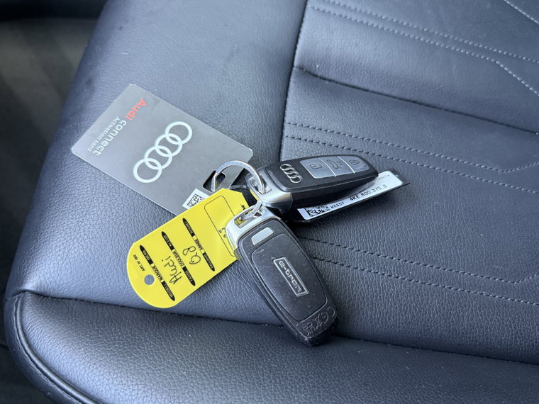 Vehicle Image 40