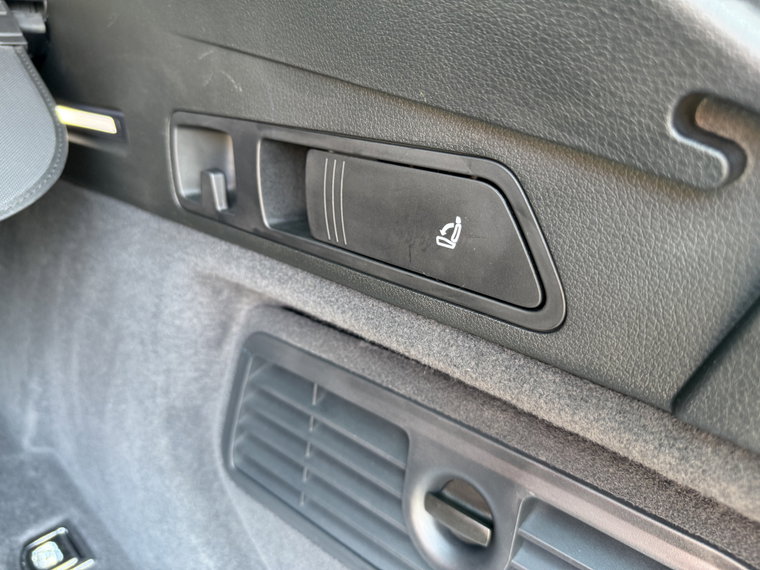 Vehicle Image 42
