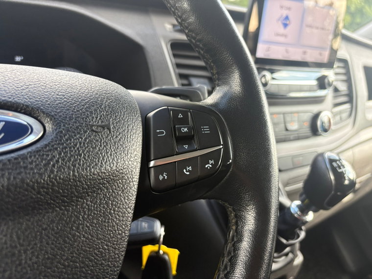 Vehicle Image 26