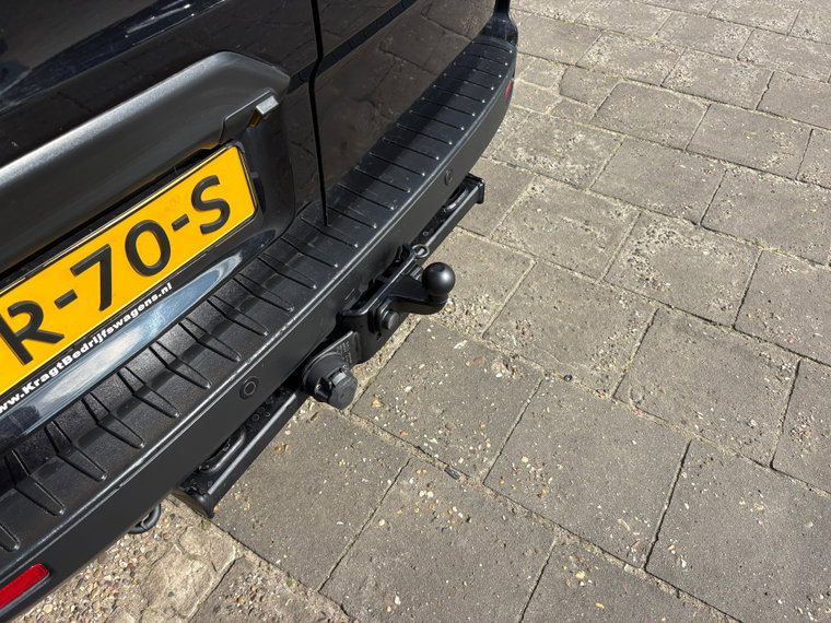 Vehicle Image 29