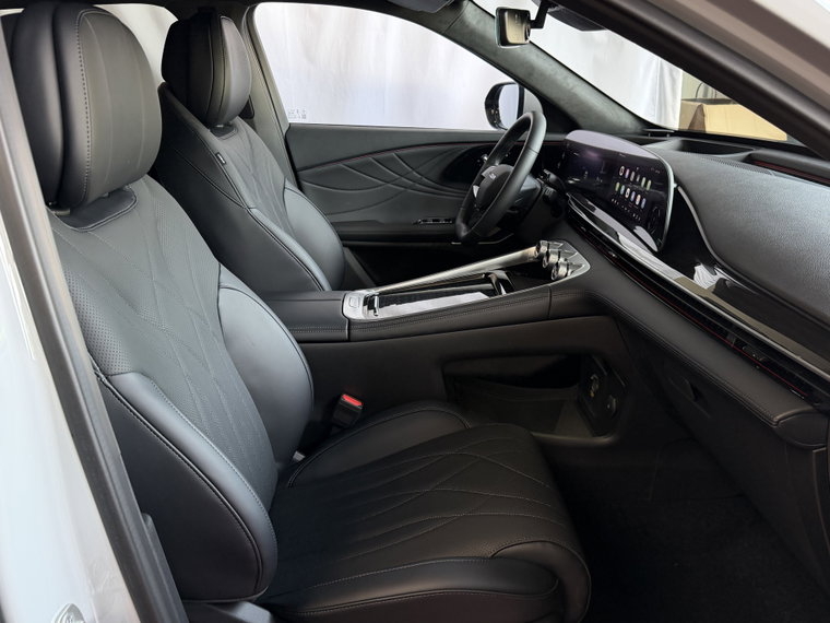 Vehicle Image 47