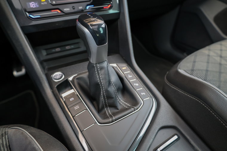 Vehicle Image 32