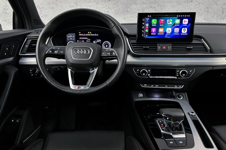 Vehicle Image 12